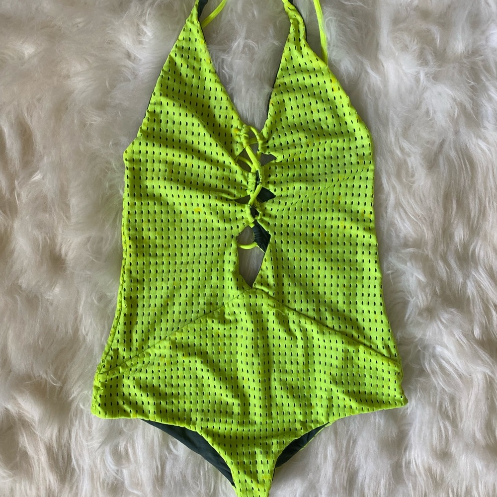 Neon green Kokomo